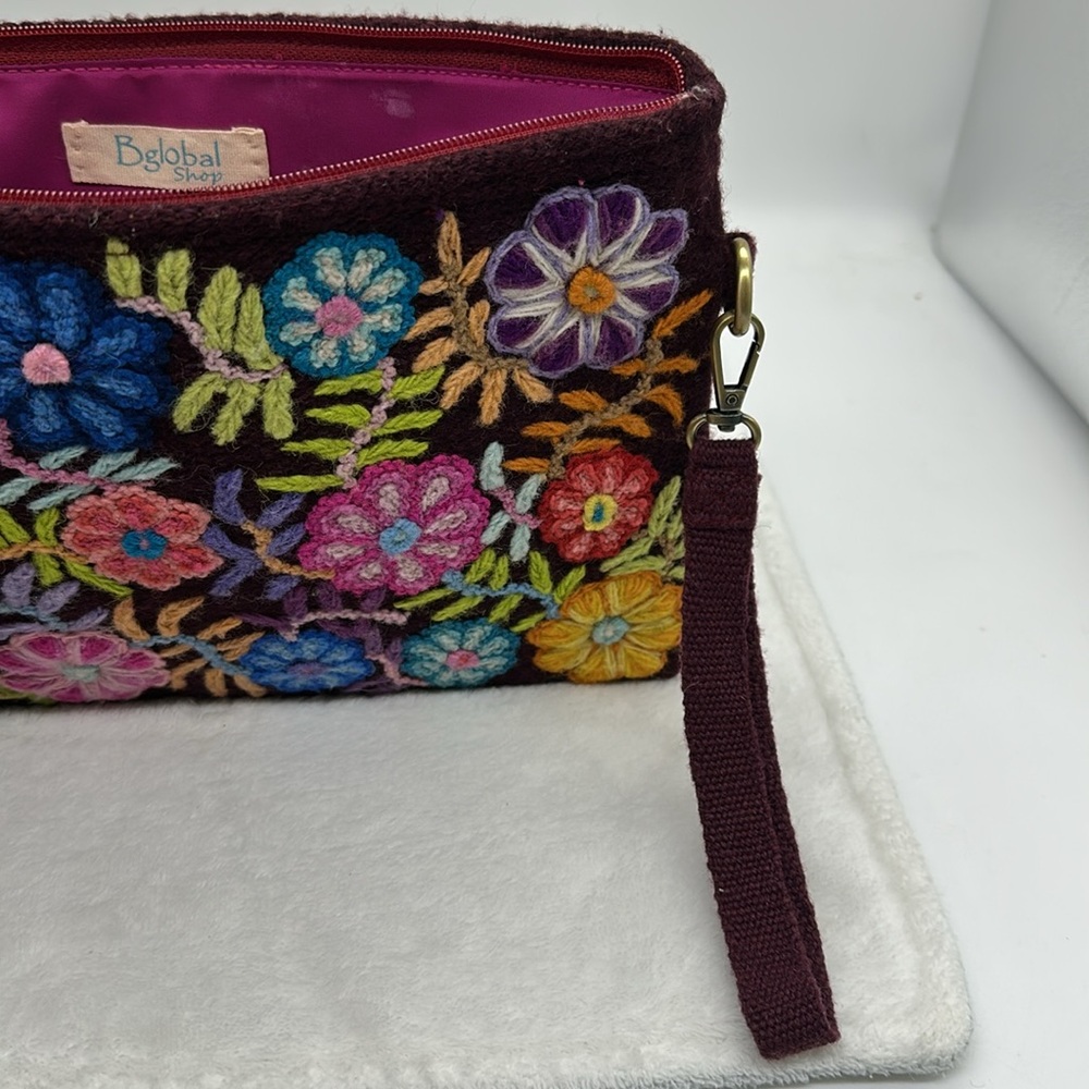Peruvian Hand Bag Embroidered by Hand Multi-Colored The Andean Community - Picture 6 of 8